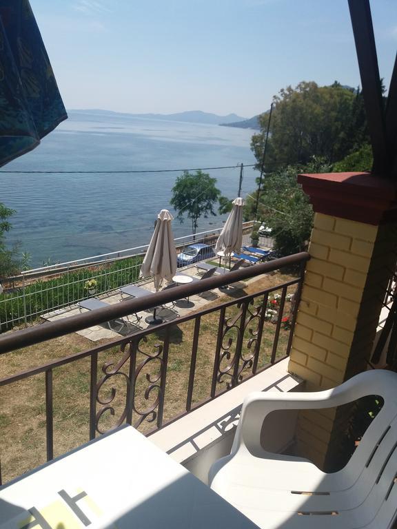 Sol E Mar Sea Side View Guesthouse Perama  Buitenkant foto